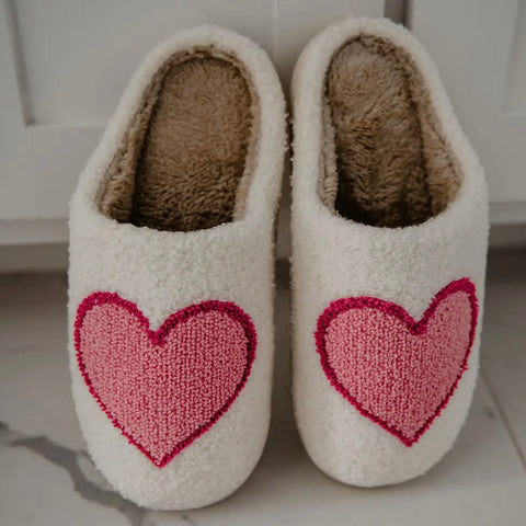 PINK HEART SLIPPERS - SIZE 8-9