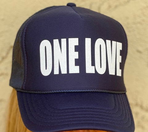 TRUCKER HAT - ONE LOVE